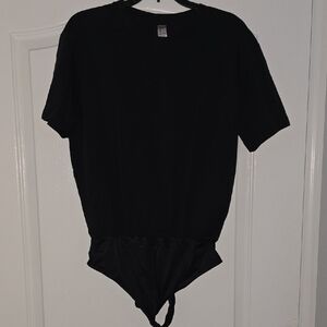 SPANX Black Short Sleeve Tee Fitted Crew Neck Bpdysuit
